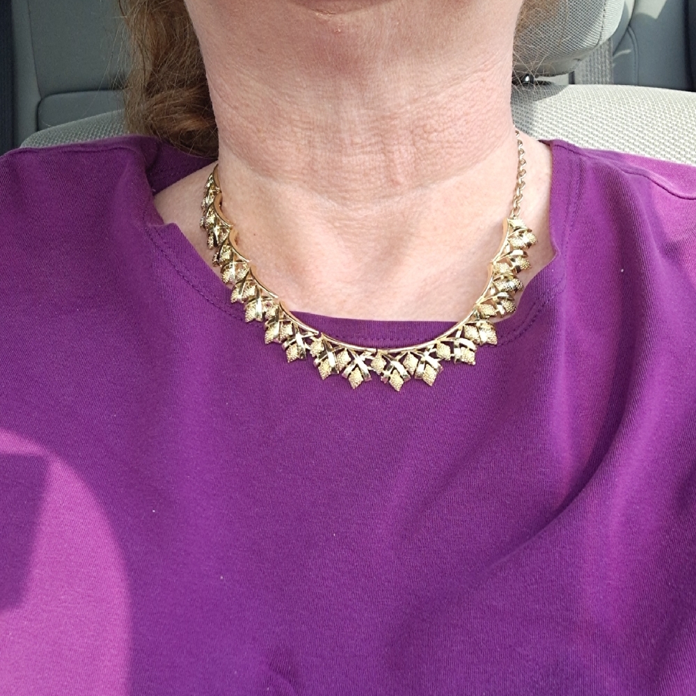 Vintage Gold Tone Statement Collar Necklace - Elegant Geometric Design